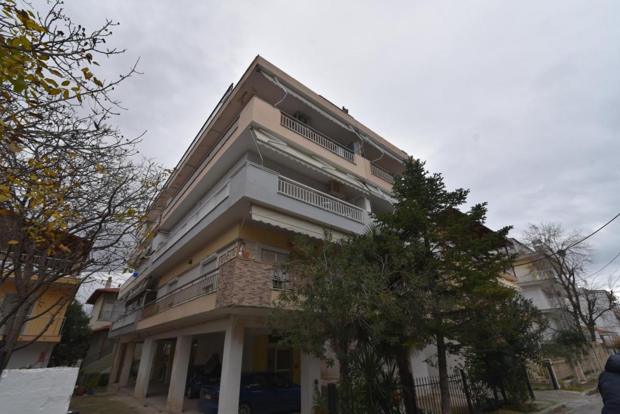 Emi'S Beach Apartment Nea Kallikrateia Exterior photo